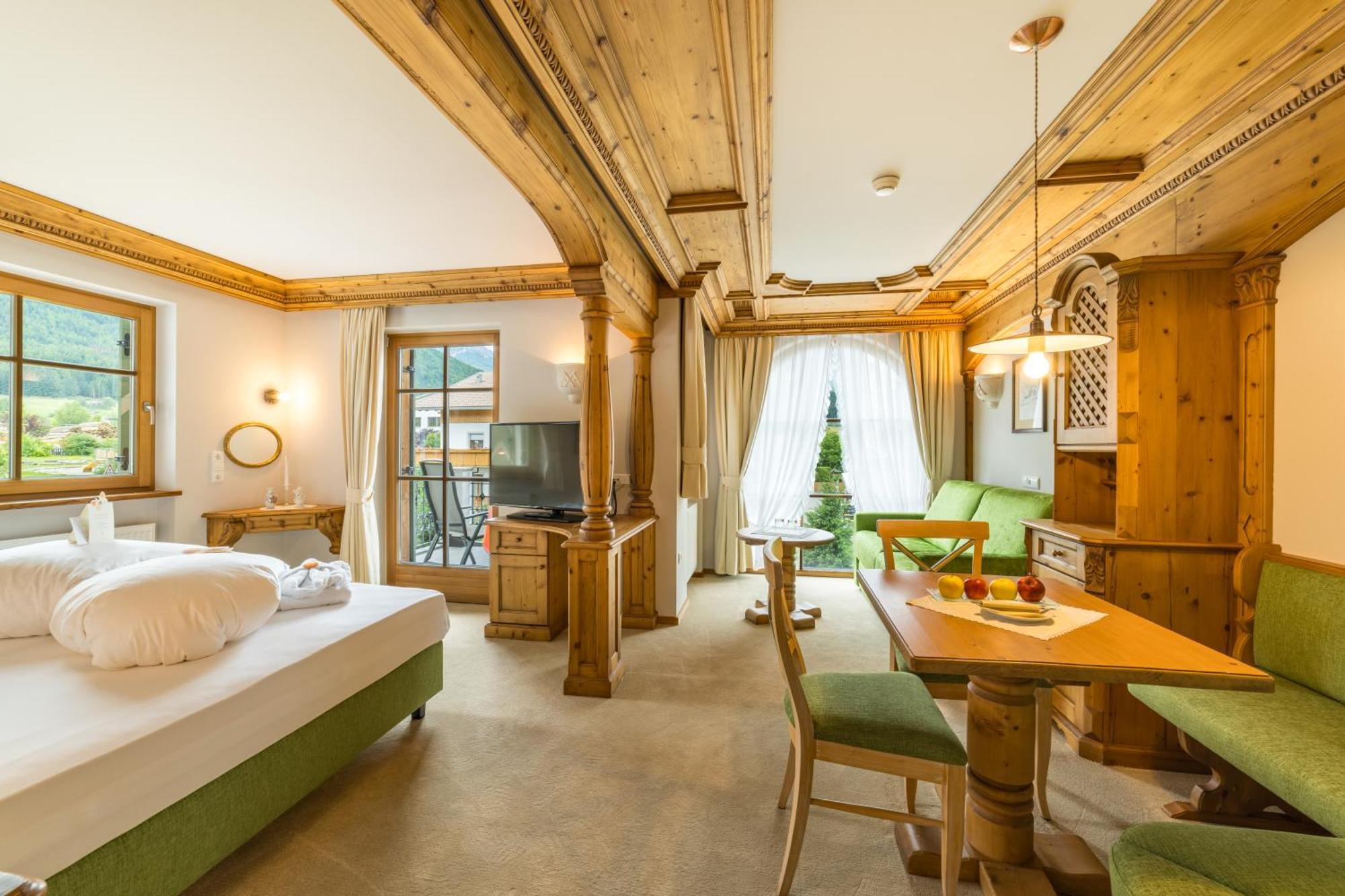 Mirabell Dolomites Hotel - Luxury Ayurveda & Spa Olang Exteriér fotografie