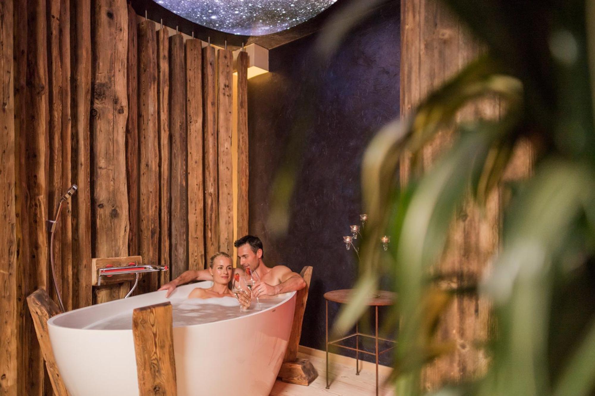 Mirabell Dolomites Hotel - Luxury Ayurveda & Spa Olang Exteriér fotografie