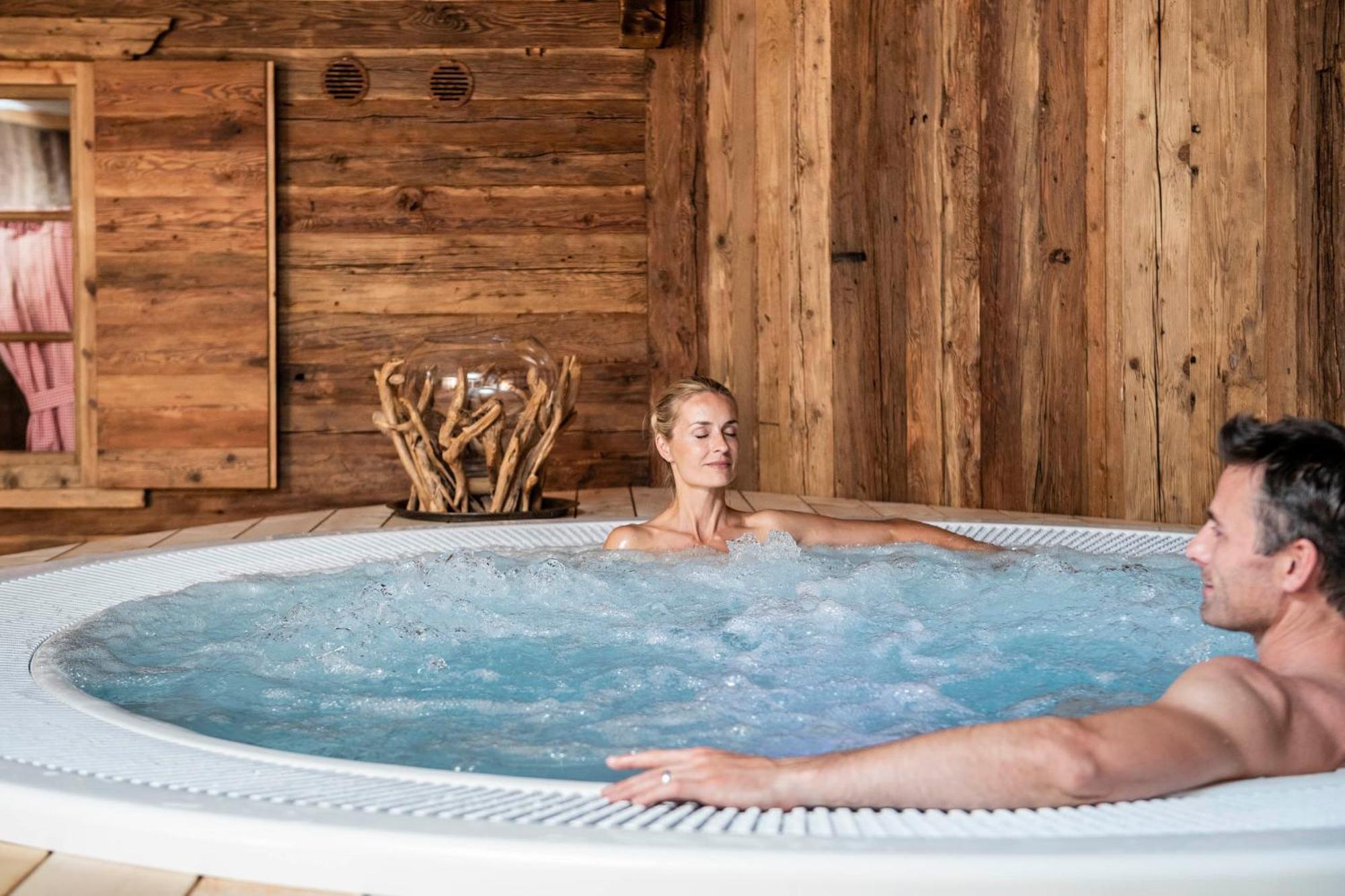 Mirabell Dolomites Hotel - Luxury Ayurveda & Spa Olang Exteriér fotografie