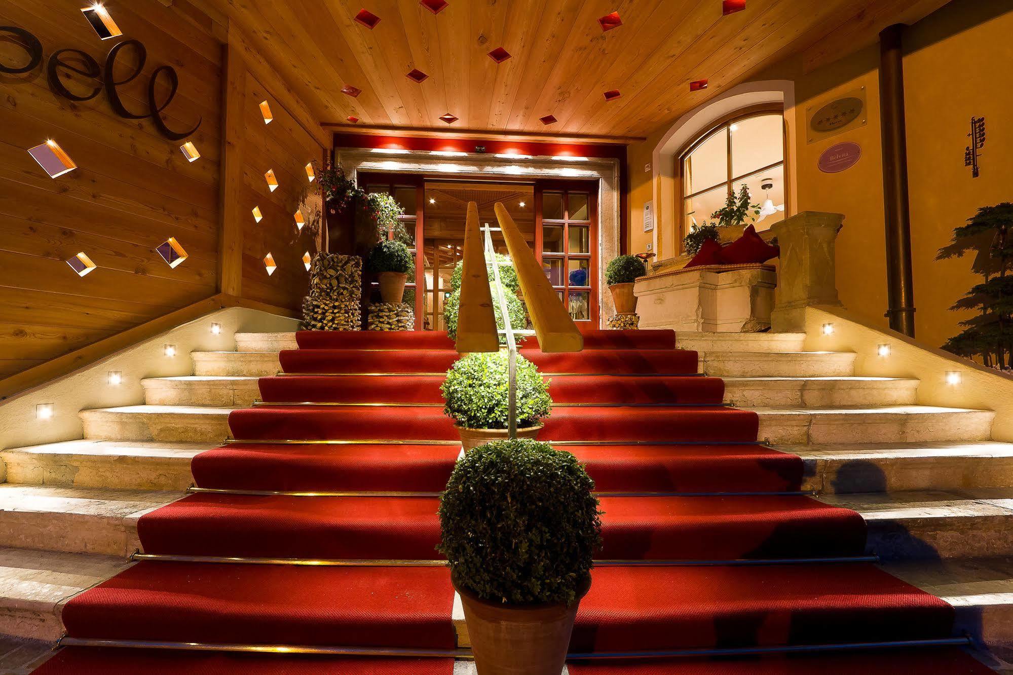 Mirabell Dolomites Hotel - Luxury Ayurveda & Spa Olang Exteriér fotografie